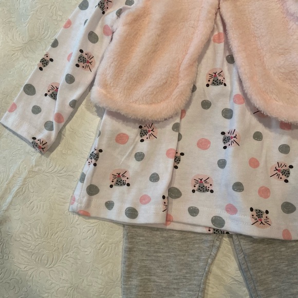 Girls Pink & Gray 3 piece set with faux fur vest, sz 6/9 months - Picture 2 of 5